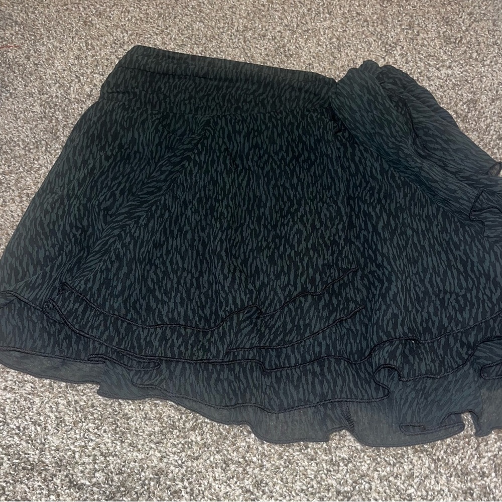 Aerie Women's Black Pattern Wrap Ruffled Mini Skirt With Tie Waist Sz Small - Picture 1 of 8